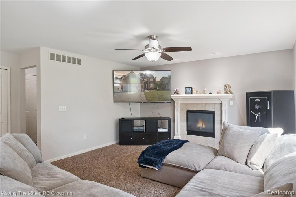 17163 Theresa Lane, New Boston, MI 48164 — Photo 8