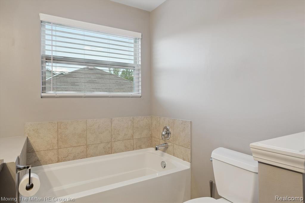 17163 Theresa Lane, New Boston, MI 48164 — Photo 24