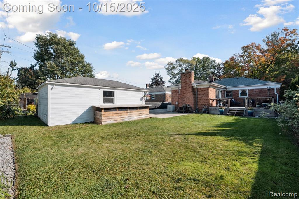 9931 E Clements Circle, Livonia, MI 48150 — Photo 42