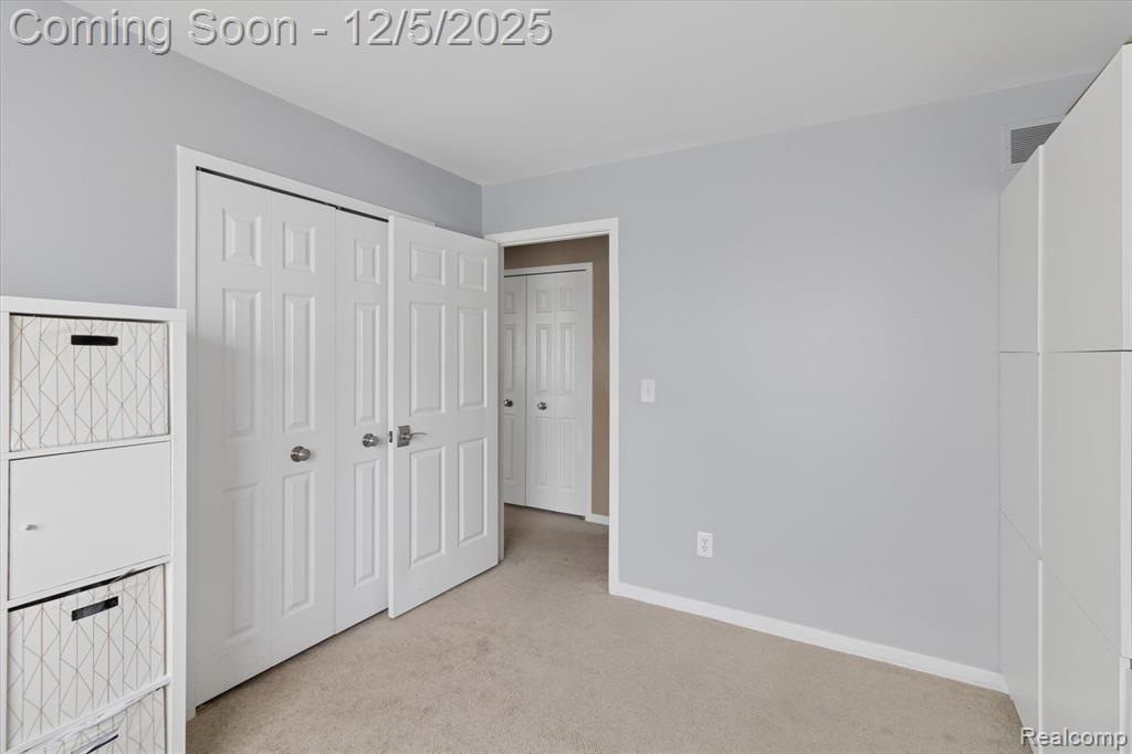 41512 Pheasant Creek Drive, Canton, MI 48188 — Photo 27