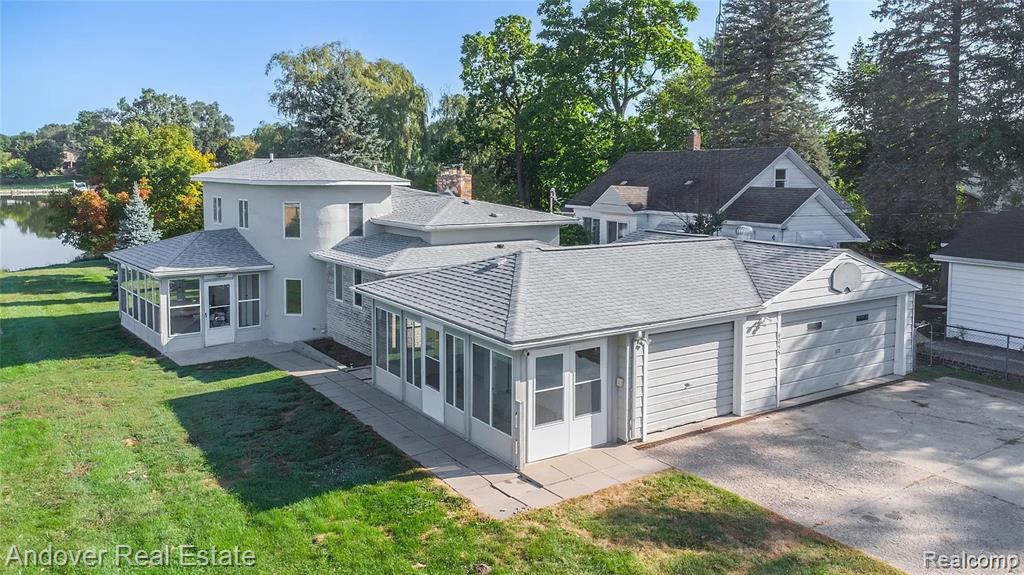 4055 Mitchell Drive, Flint, MI 48506 — Photo 32