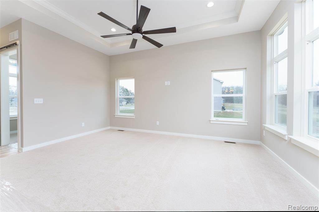 539 Wildwood Drive, Owosso, MI 48867 — Photo 6