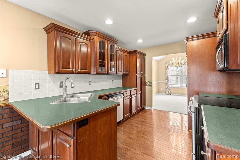 6166 Natures Cove, Grand Blanc, MI 48439 — Photo 5