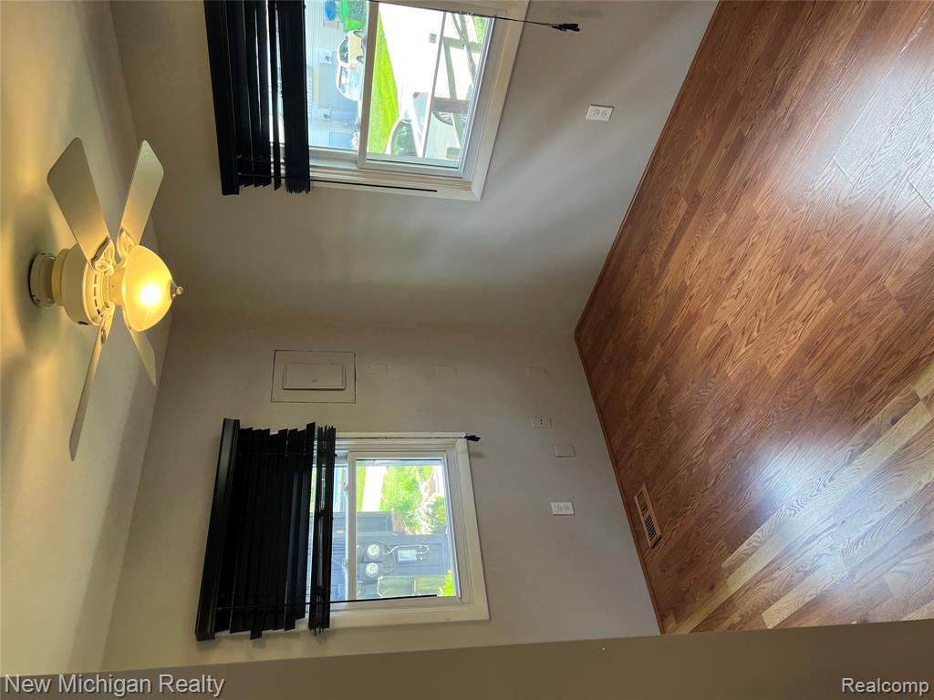 7920 Detroit Boulevard, West Bloomfield, MI 48323 — Photo 18
