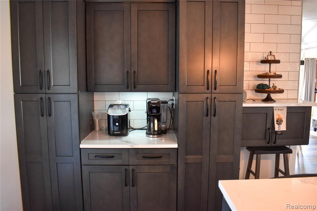 4380 Dale Drive, Highland, MI — Photo 5