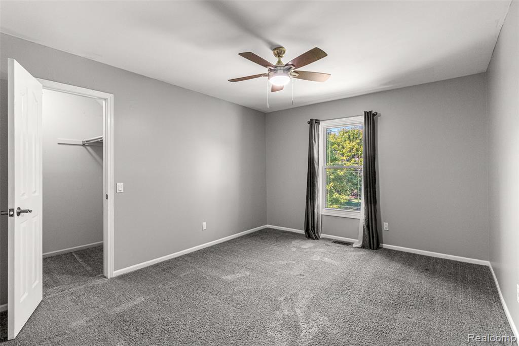 47553 TEN POINT Drive, Canton, MI 48187 — Photo 45