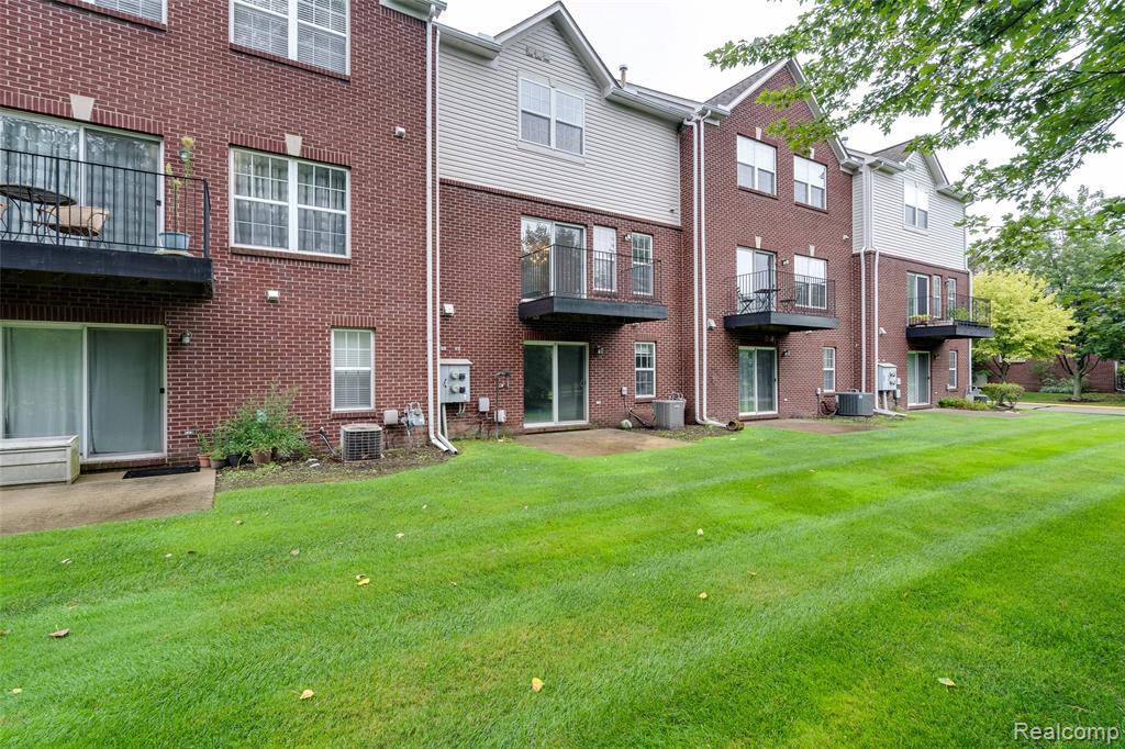 609 Cherry Orchard Road, Canton, MI 48188 — Photo 4