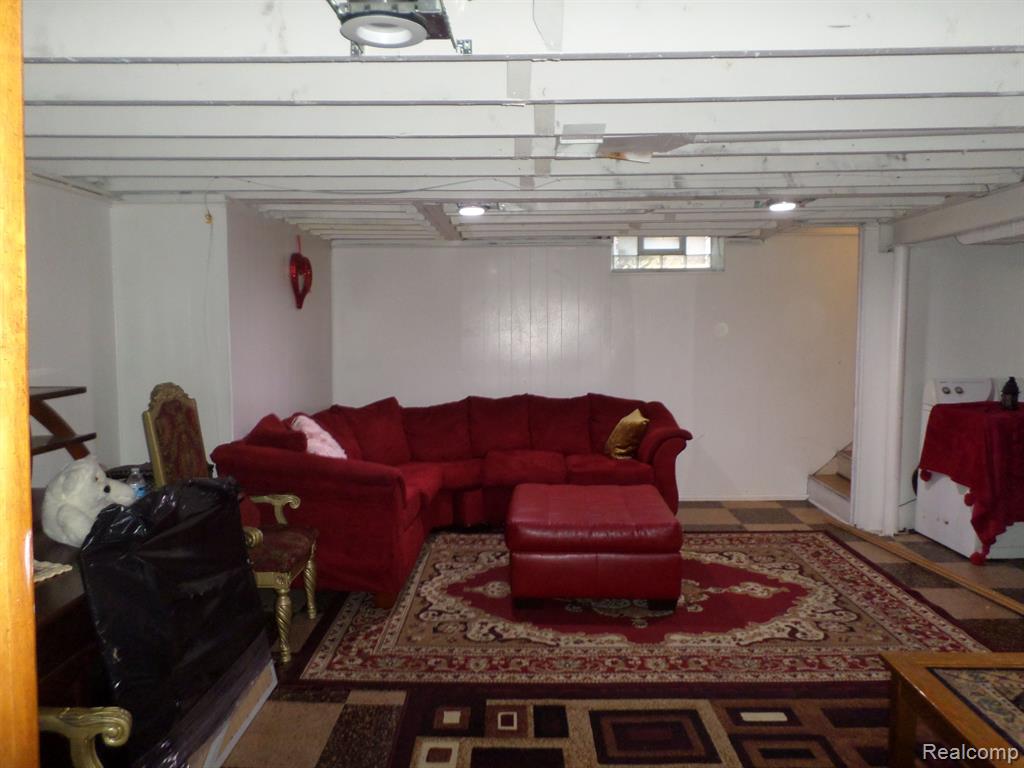 8386 N COLONIAL Street, Dearborn Heights, MI 48127 — Photo 28