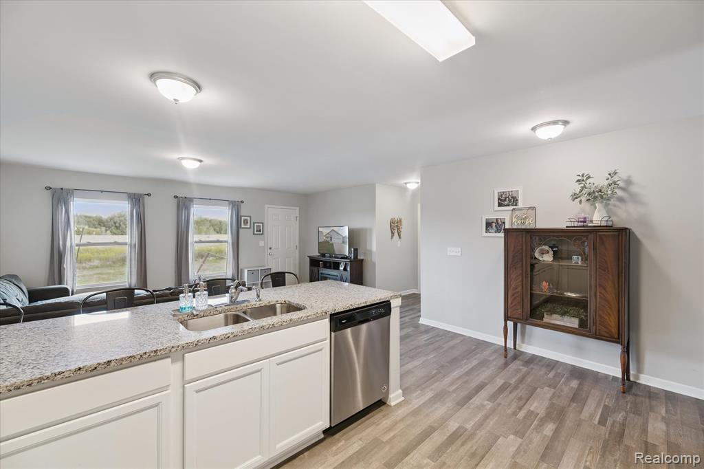 1710 Woodbridge Park Avenue, Lapeer, MI 48446 — Photo 13