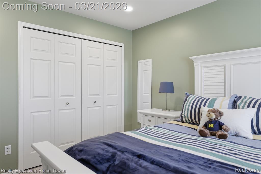 49266 Shenandoah Drive, Macomb, MI 48044 — Photo 33