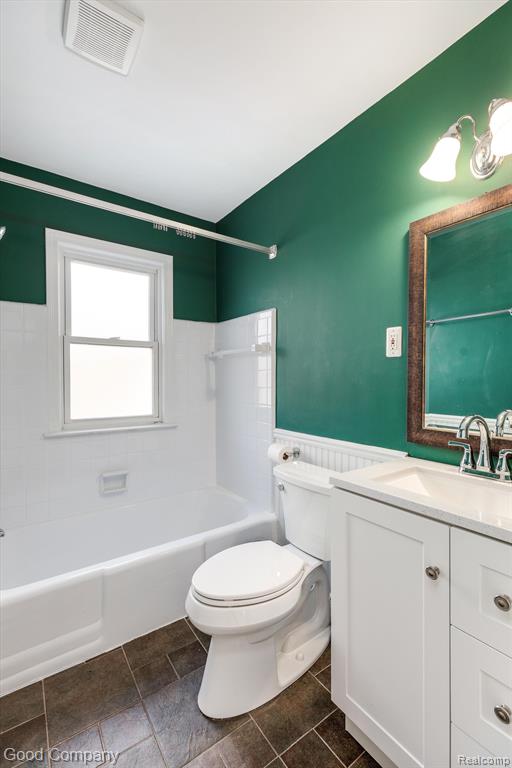 396 UNIVERSITY Street, Ferndale, MI 48220 — Photo 12