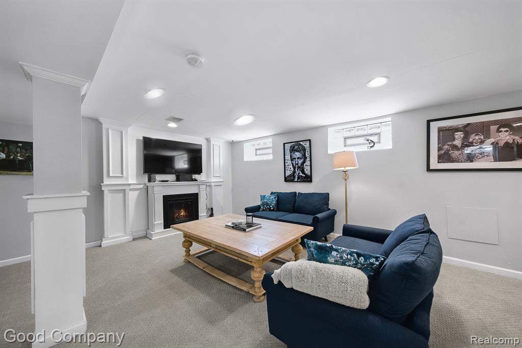 519 Wallace Street, Birmingham, MI 48009 — Photo 32