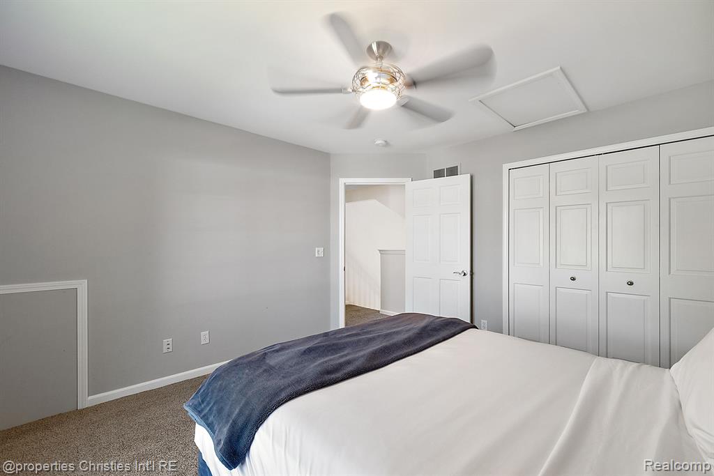 301 JAMES Circle, Royal Oak, MI 48067 — Photo 22