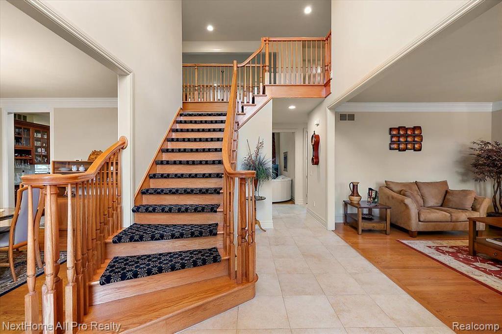 18730 MARBLE HEAD Drive, Northville, MI 48168 — Photo 14