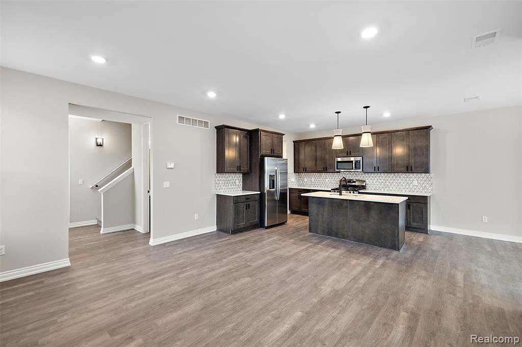 11374 Langfeld Spur, Brighton, MI, 48116