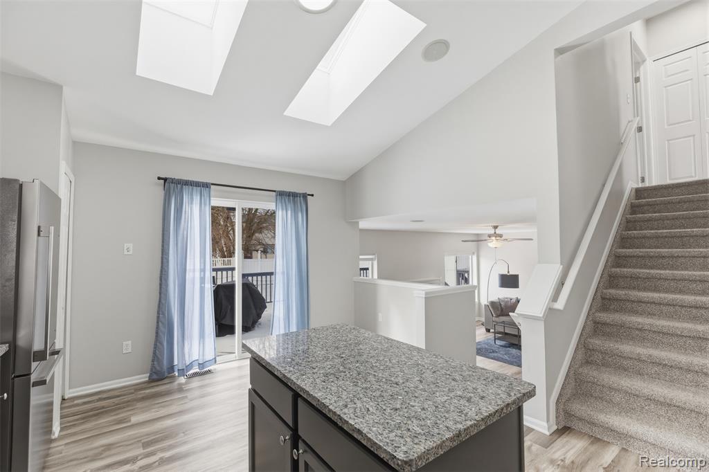 1833 Savannah Lane, Ypsilanti, MI 48198 — Photo 12
