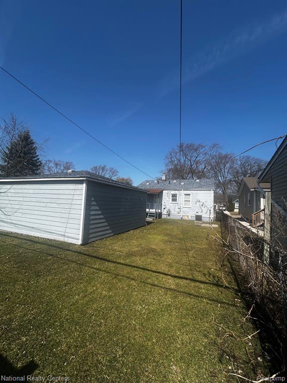 576 E BARRETT Avenue, Madison Heights, MI 48071 — Photo 5
