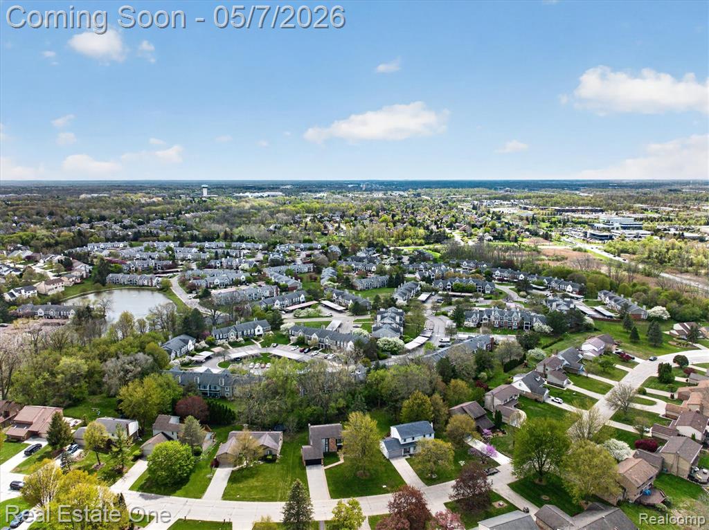 38967 Holsworth Court, Farmington, MI 48331 — Photo 88