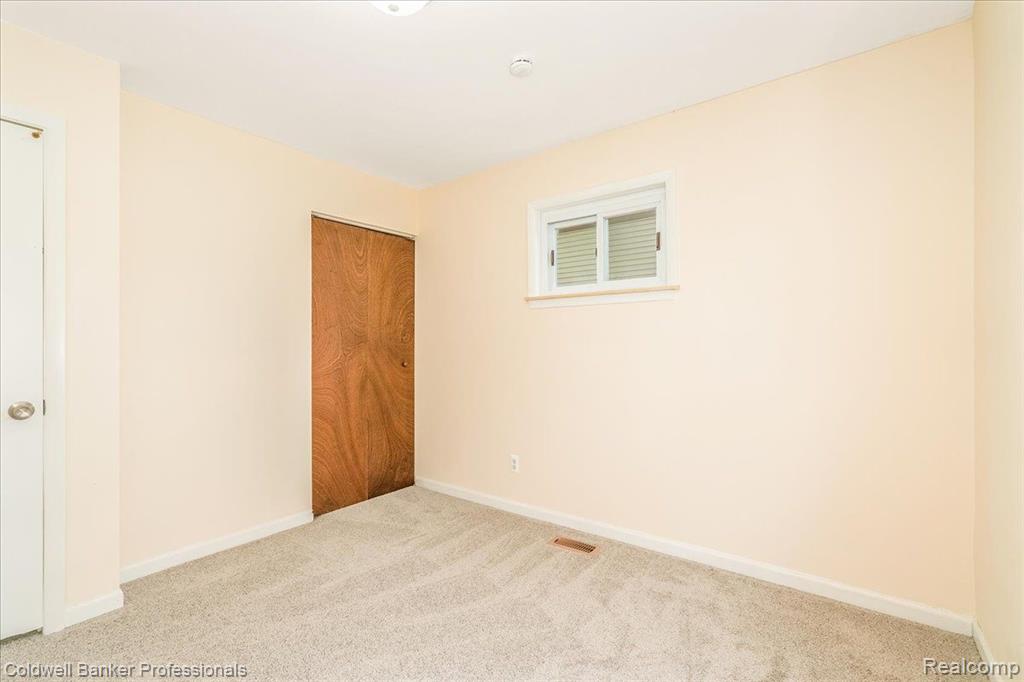 1210 Red Leaf Lane, Ypsilanti, MI 48198 — Photo 41