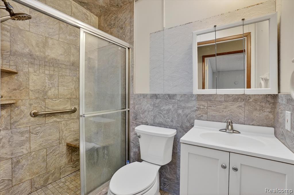 13106 N Genesee Road, Clio, MI 48420 — Photo 17