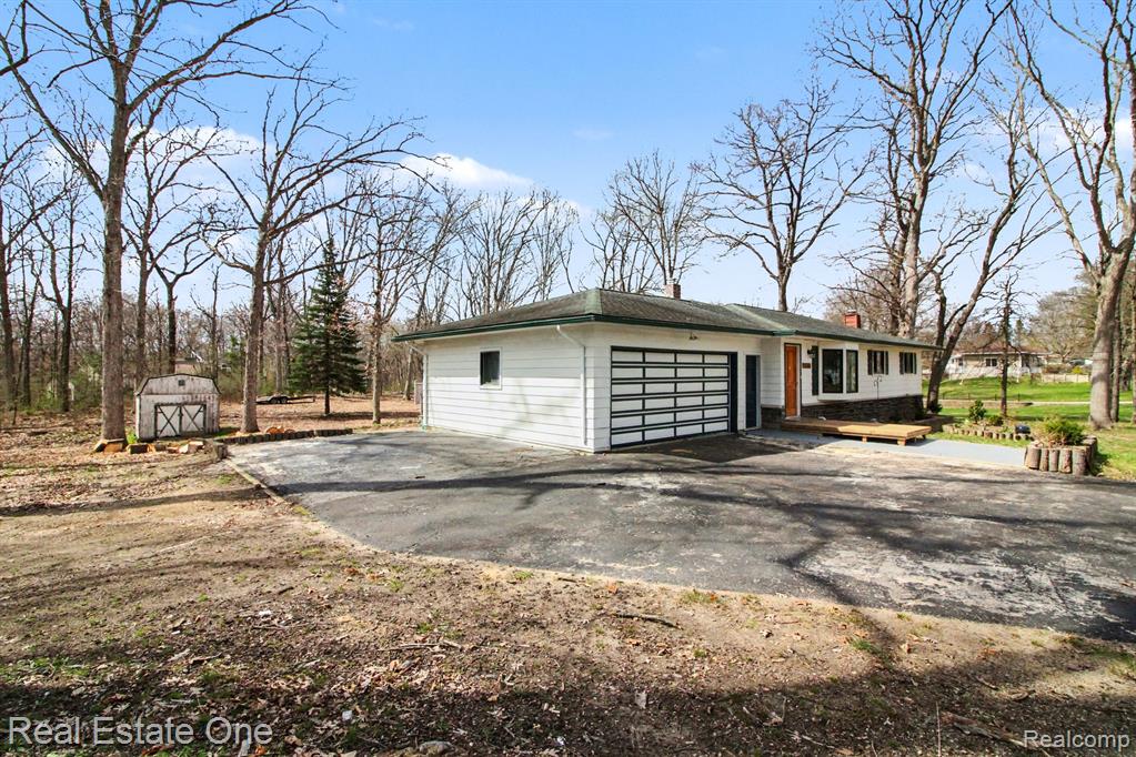 4937 Oak Park Drive, Clarkston, MI — Photo 24