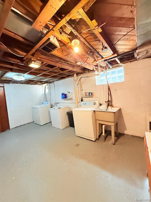 9583 RUTLAND Street, Detroit, MI 48227 — Photo 36