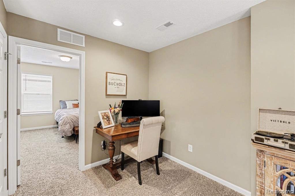 5236 E Autumn Kirsten Drive, Fowlerville, MI 48836 — Photo 11