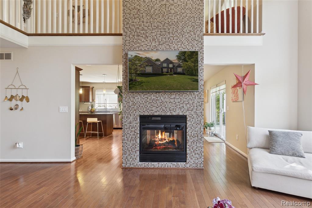 418 Greenan Lane, Lake Orion, MI 48362 — Photo 16
