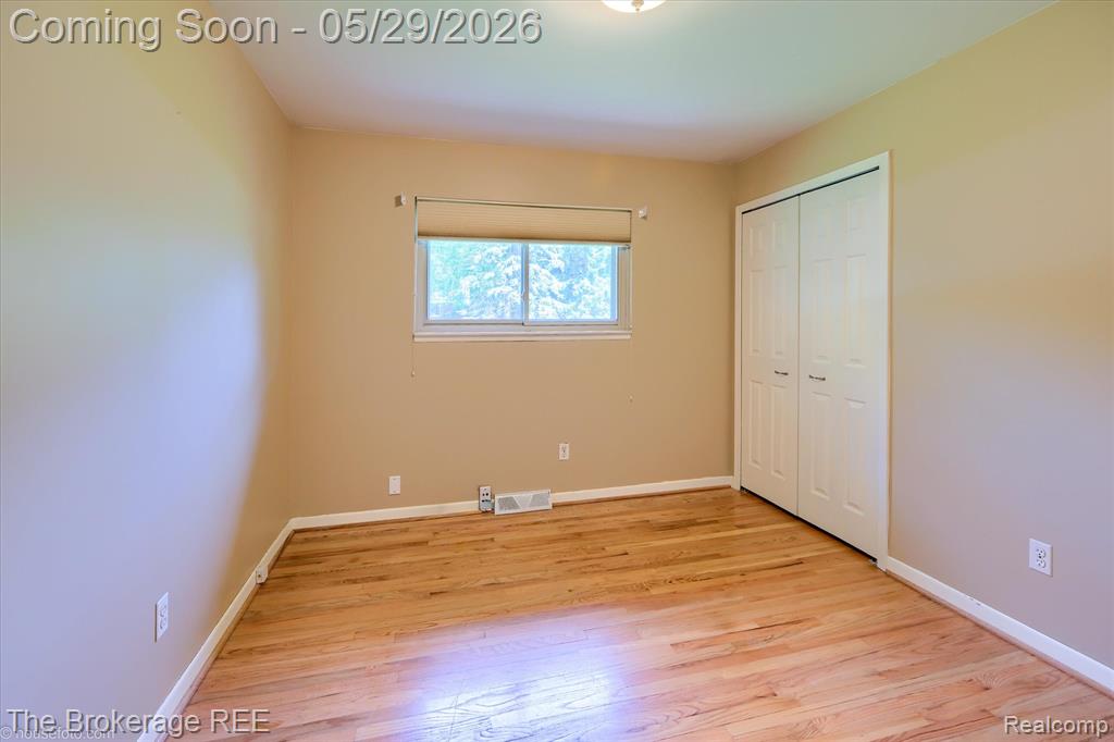 6933 Hubbard Hills Drive, Clarkston, MI 48348 — Photo 19