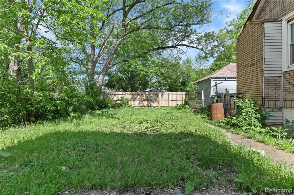 17516 Joseph Campau Street, Hamtramck, MI 48212 — Photo 27