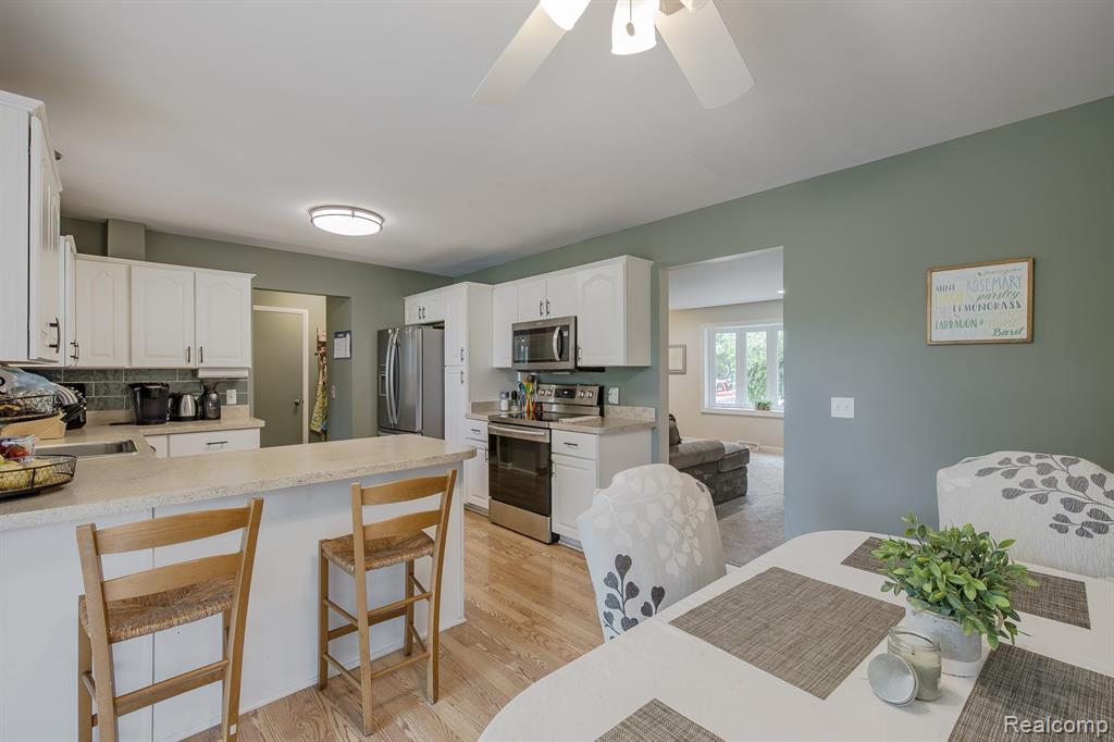880 Joslyn Road, Lake Orion, MI 48362 — Photo 10