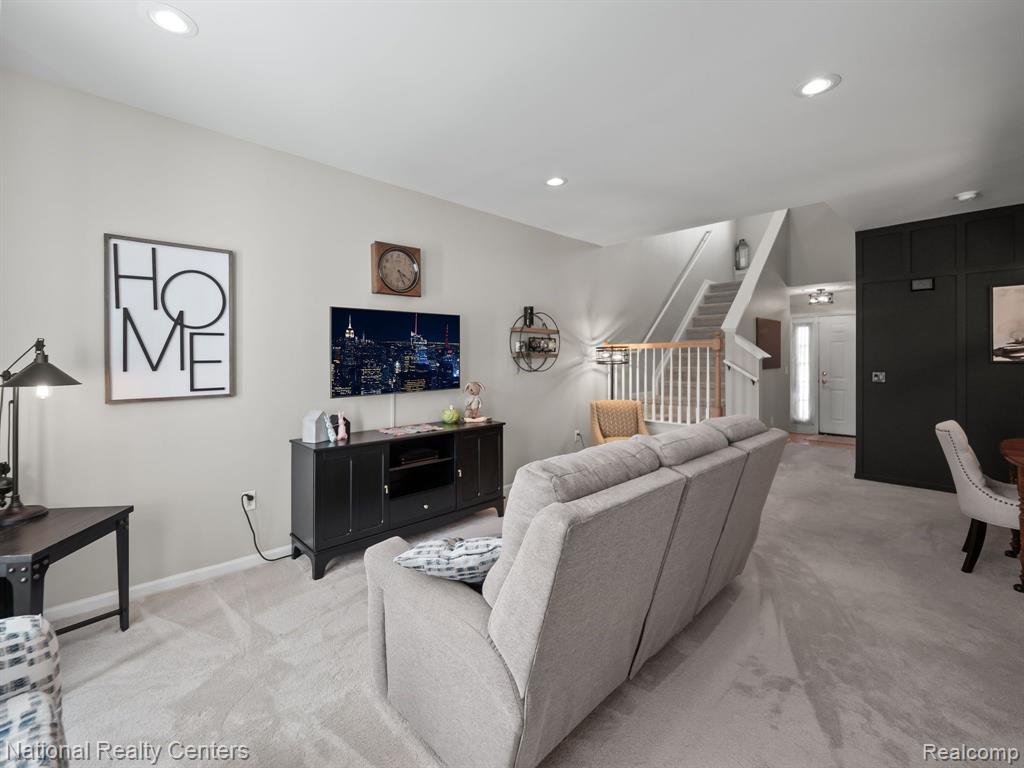 41698 Brownstone Drive, Novi, MI 48377 — Photo 6