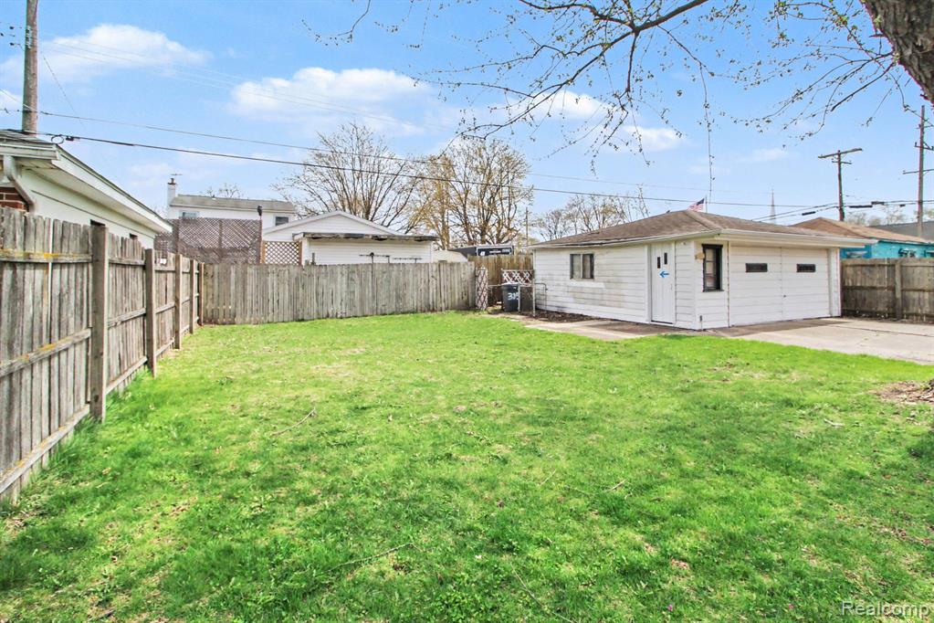 385 Devonshire Street, Ypsilanti, MI 48198 — Photo 32