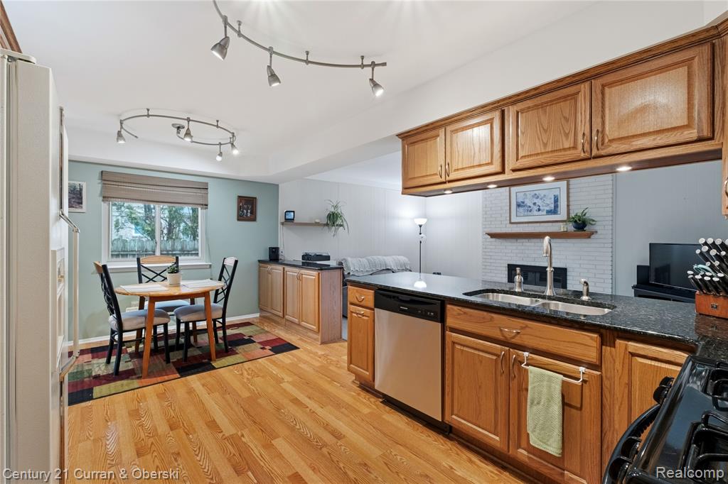 41183 Beechwood Street, Macomb, MI 48038 — Photo 12