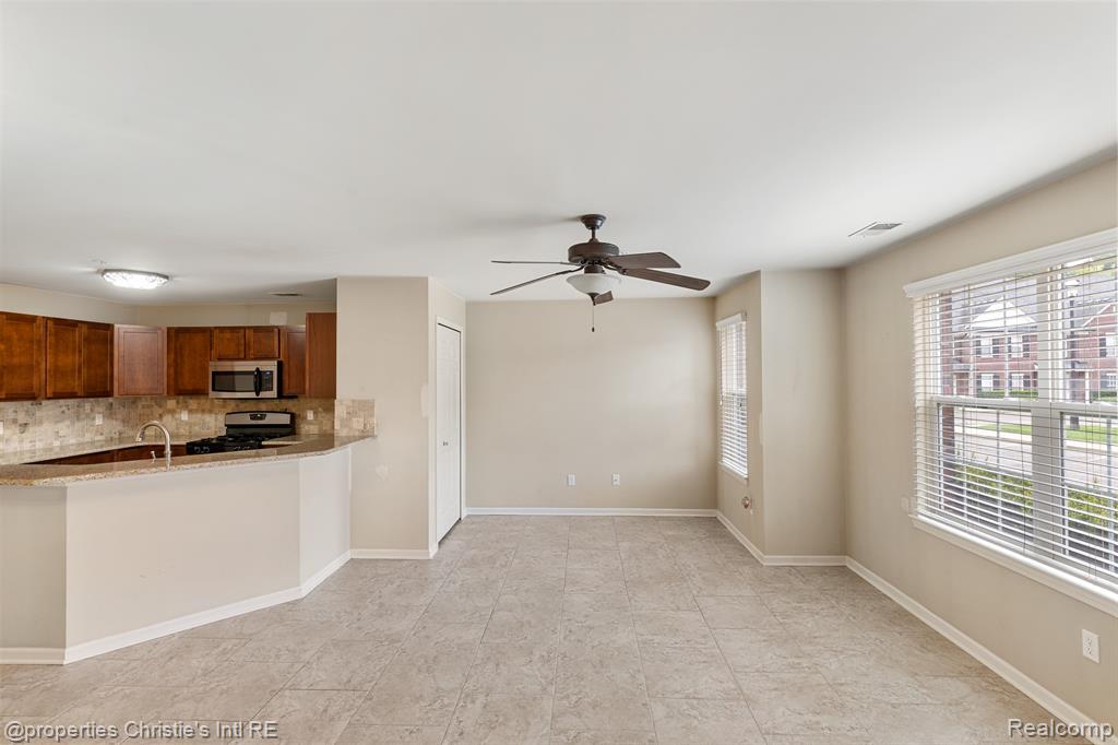 8437 Williamstown Drive, Shelby Twp, MI 48316 — Photo 5