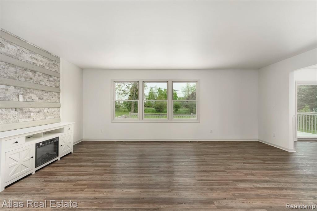 7371 BURPEE Road, Grand Blanc, MI 48439 — Photo 18