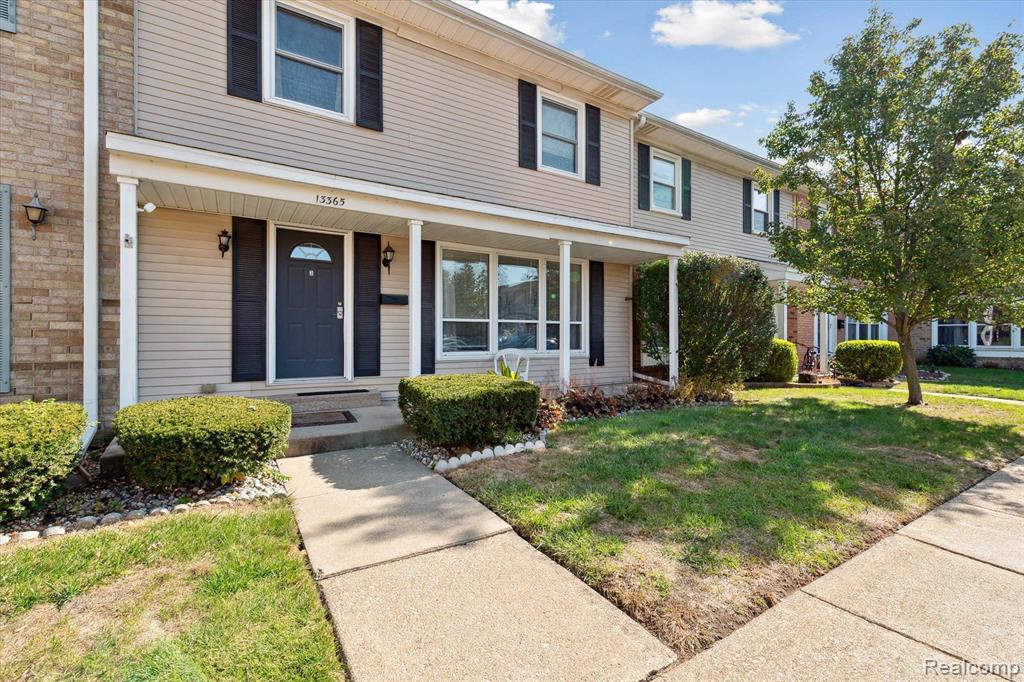 13365 LAKE POINT Boulevard, Belleville, MI 48111 — Photo 2