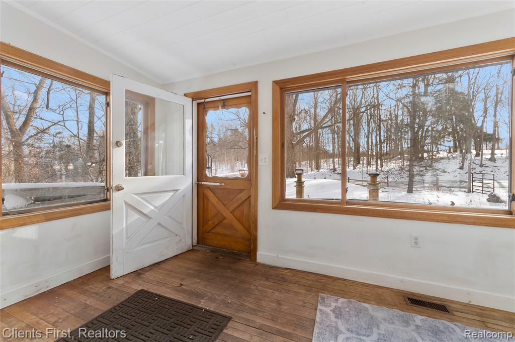 9985 Ford Road, Ypsilanti, MI 48198 — Photo 13