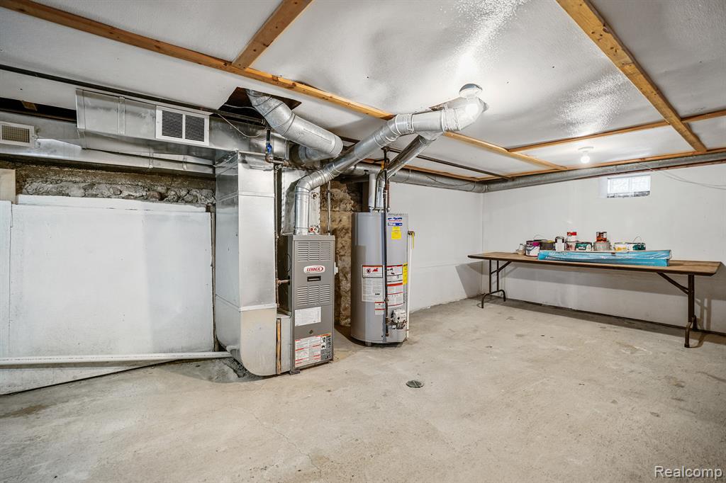 4116 GRAND BLANC Road, Swartz Creek, MI 48473 — Photo 49