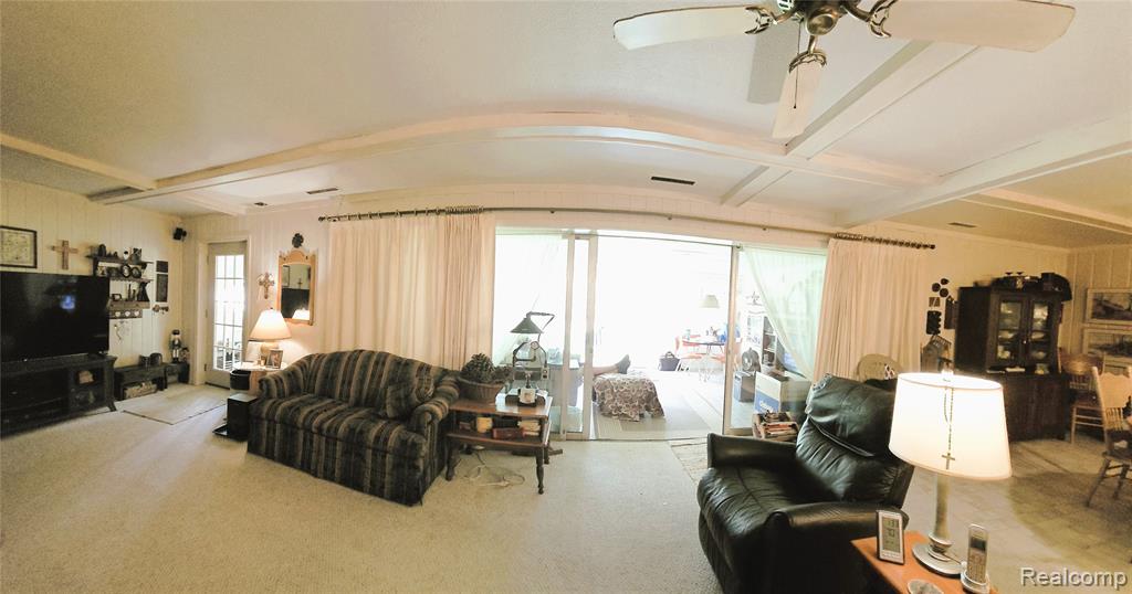 10040 Stinchfield Woods Road, Pinckney, MI 48169 — Photo 24