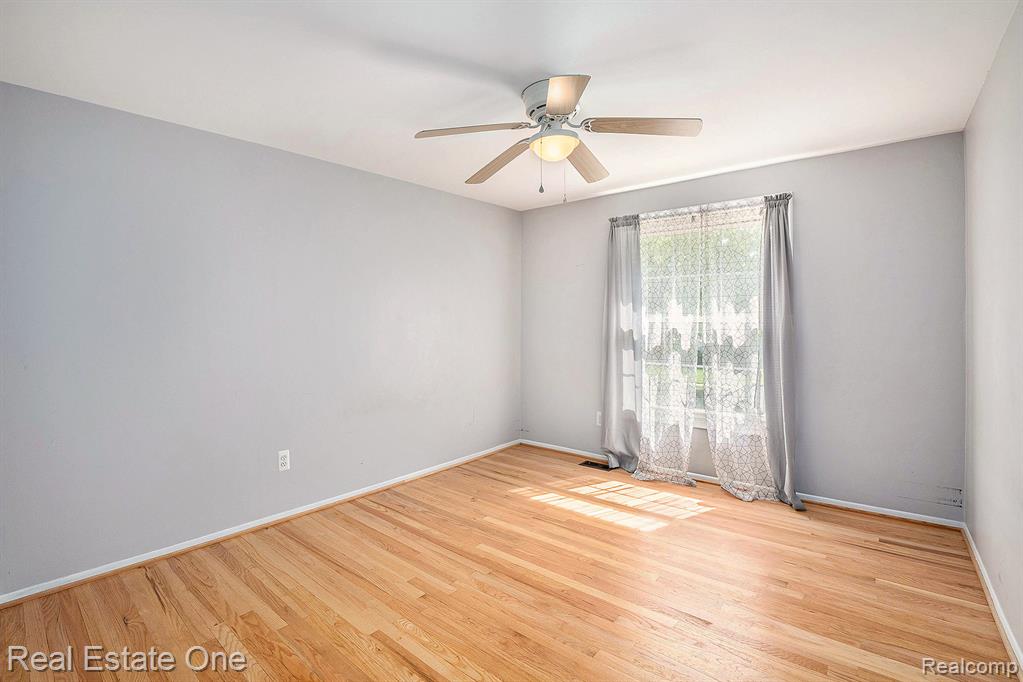 4799 Gamber Drive, Troy, MI 48085 — Photo 19