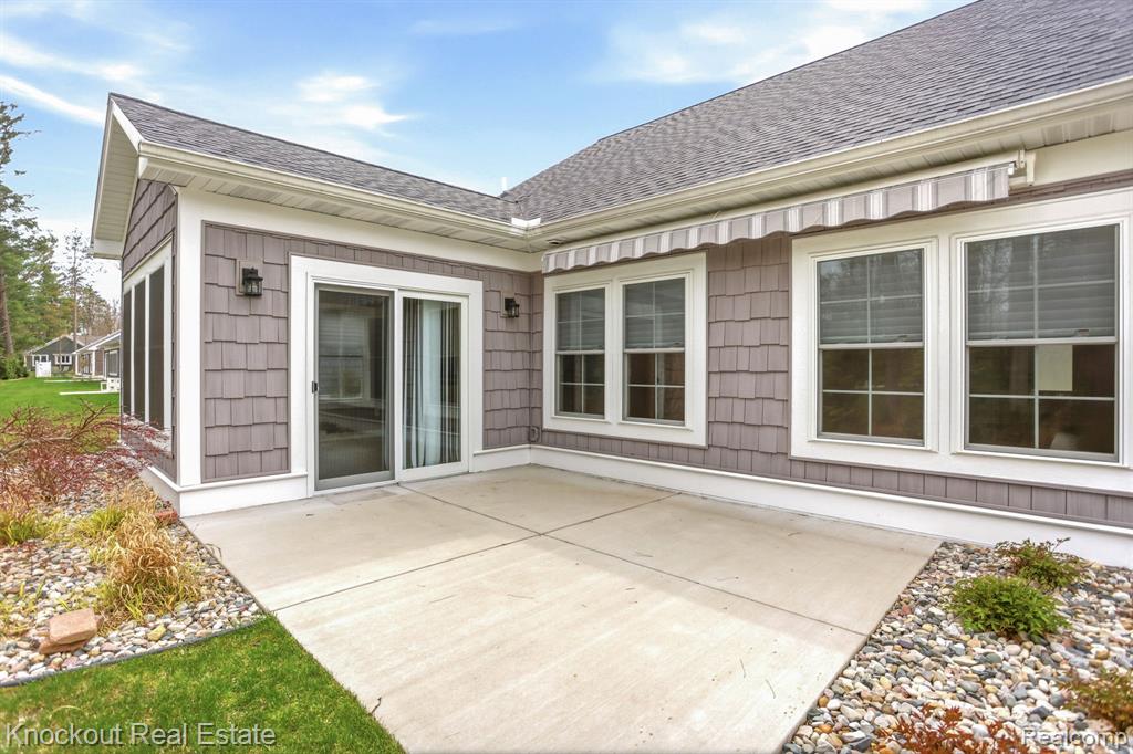 7422 Aspen Creek Drive, Midland, MI 48642 — Photo 35