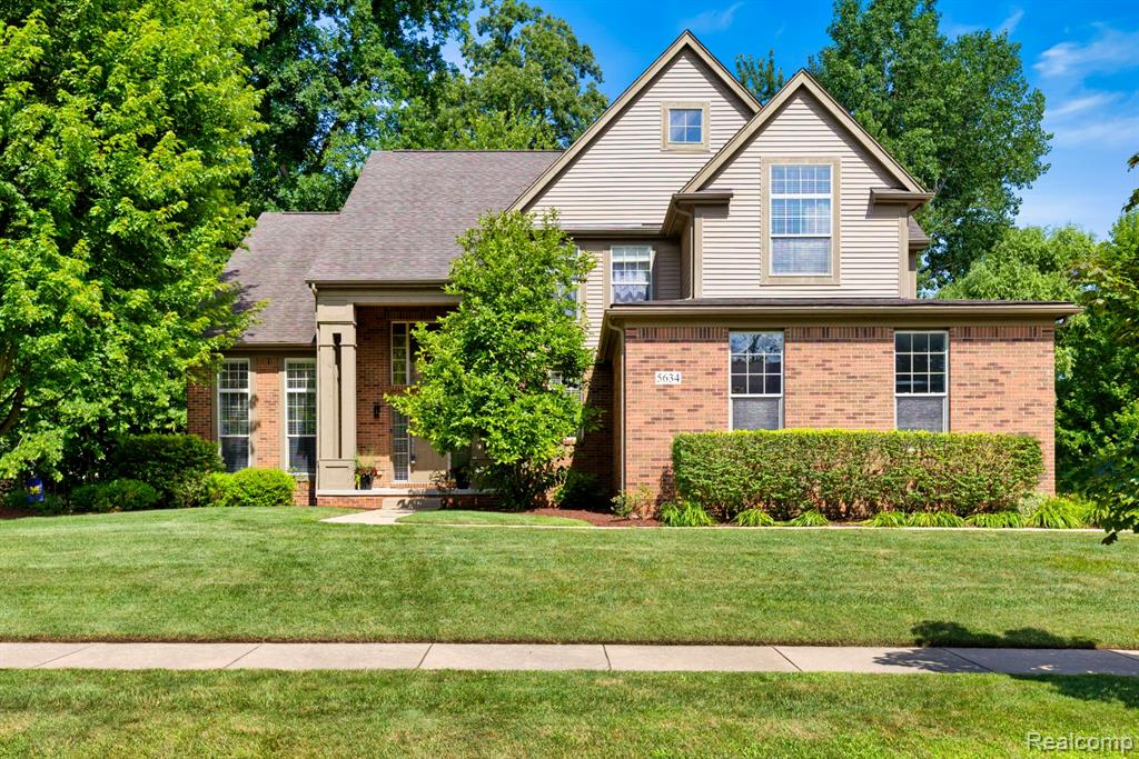 5634 Plantation Drive, Commerce Twp, MI 48382 — front exterior