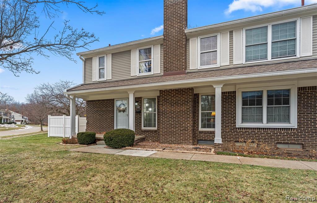 21392 E Glen Haven Circle, Novi, MI 48167 — Photo 2