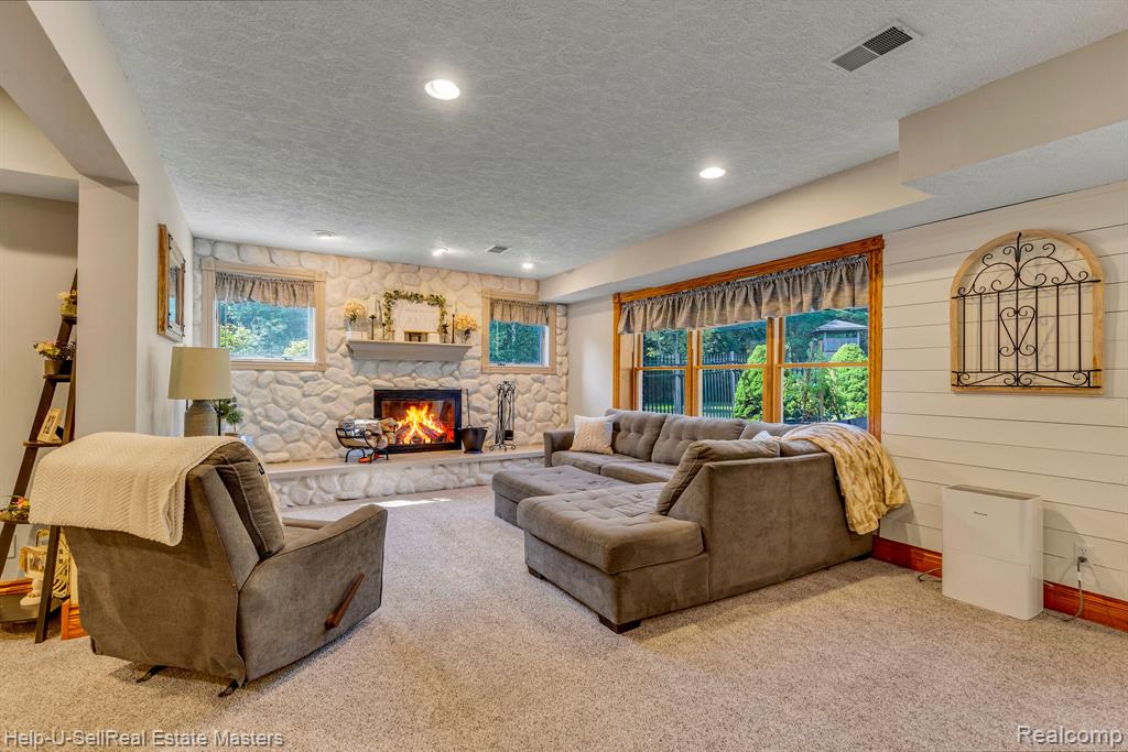2152 HUNTERS Park W, St. Clair, MI 48079 — Photo 60