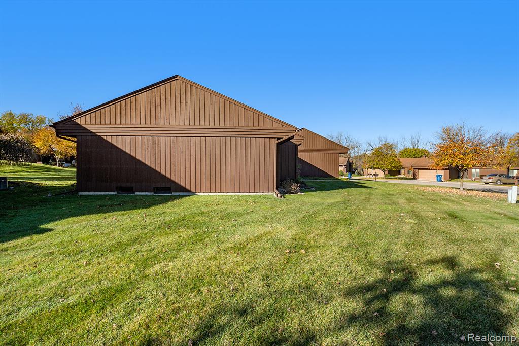 634 Applegate Lane, Grand Blanc, MI 48439 — Photo 22