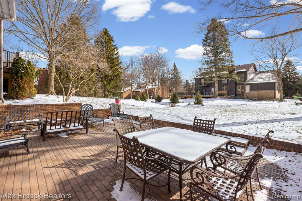 5867 BRAVO COURT, Orchard Lake Village, MI 48324 — Photo 96