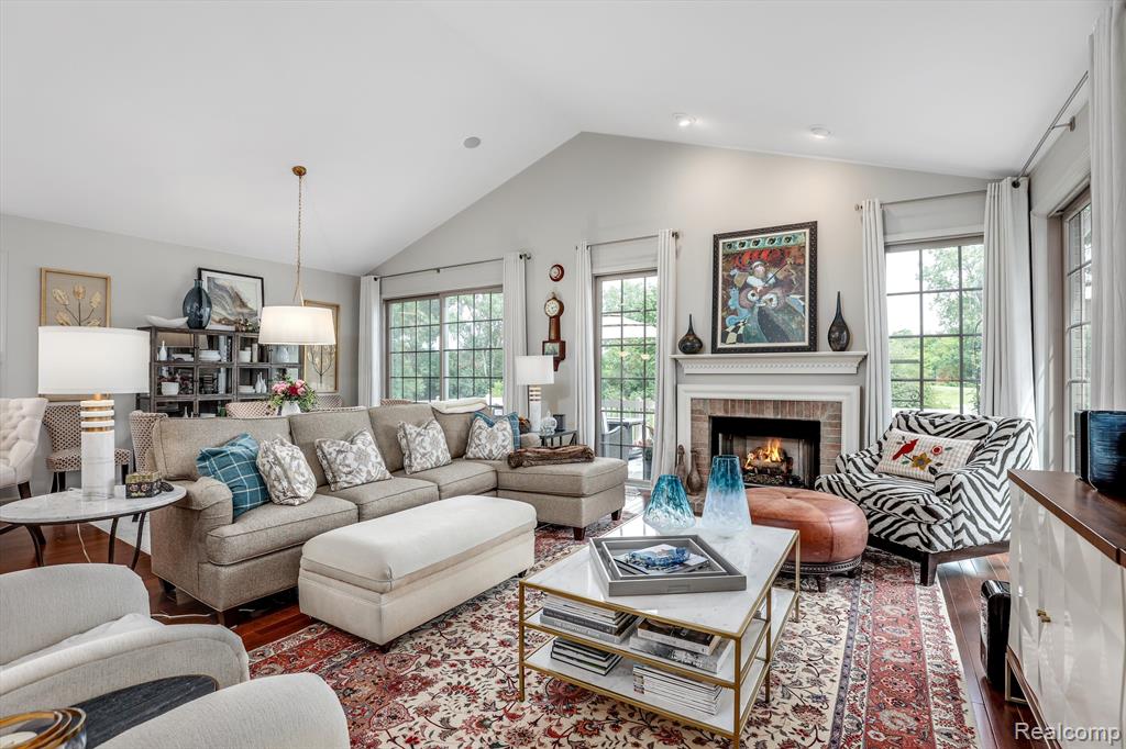 16964 LOCHMOOR Circle E, Northville, MI 48168 — Photo 10