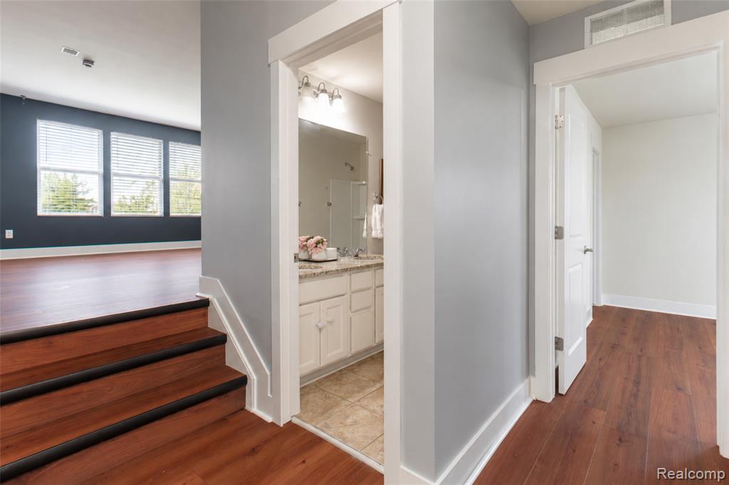 354 Findley Circle, Lake Orion, MI — Photo 52