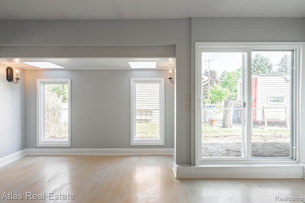 10493 Green Road, Goodrich Vlg, MI — Photo 28